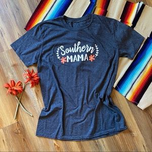 Southern Mama graphic Tee med/large